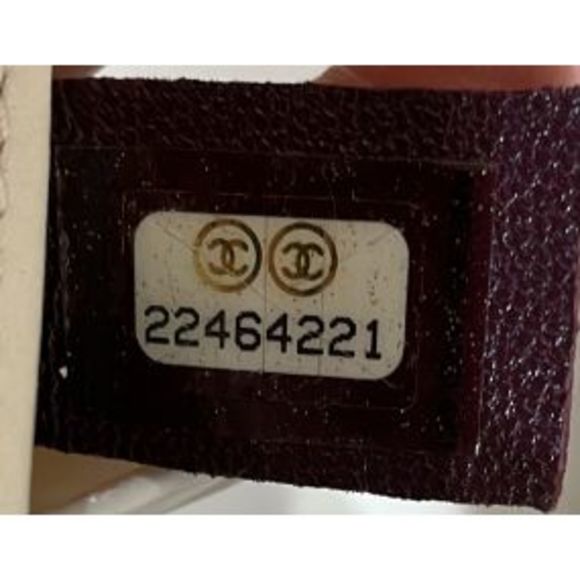 Chanel Boy Flap Bag Chevron Caviar and Calfskin New Medium White - Picture 7 of 7